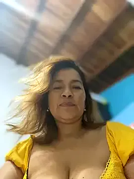 Humsafar-HDX-13 – webcam model profile photo Image 4