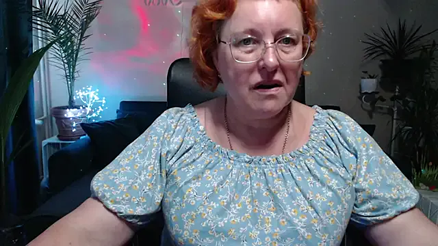  – webcam model profile photo Image 14