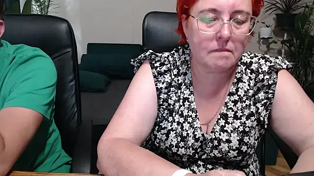  – webcam model profile photo Image 17