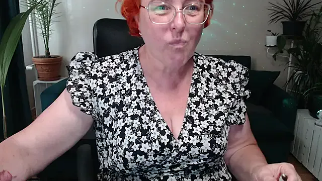  – webcam model profile photo Image 18