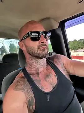roouse – webcam model profile photo Image 4