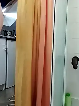 Playful_Adriana – webcam model profile photo Image 3