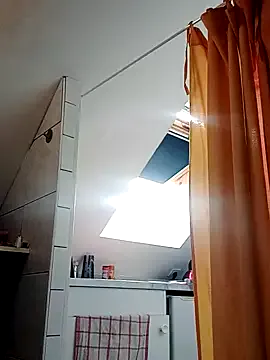 Playful_Adriana – webcam model profile photo Image 4