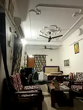 Yui-Ch – webcam model profile photo Image 18