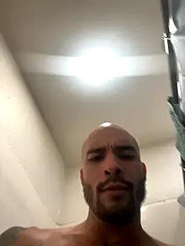 Yui-Ch – webcam model profile photo Image 18