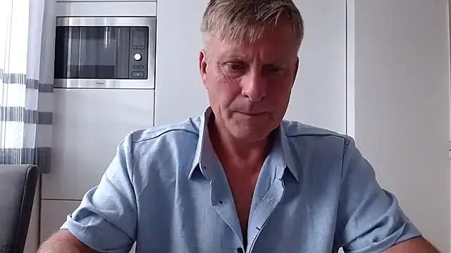 Mia--meow – webcam model profile photo Image 17