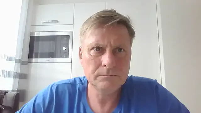 Mia--meow – webcam model profile photo Image 2