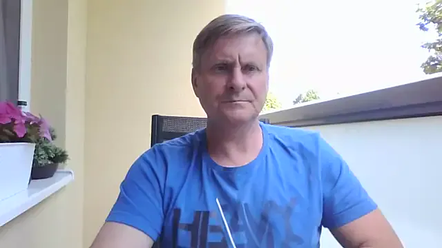 Mia--meow – webcam model profile photo Image 4