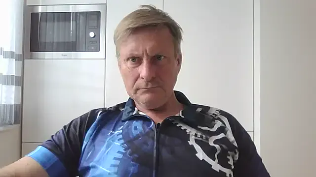 Mia--meow – webcam model profile photo Image 6