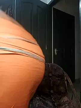 GouGou-111 – webcam model profile photo Image 12