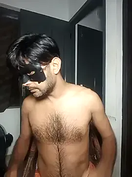 GouGou-111 – webcam model profile photo Image 4