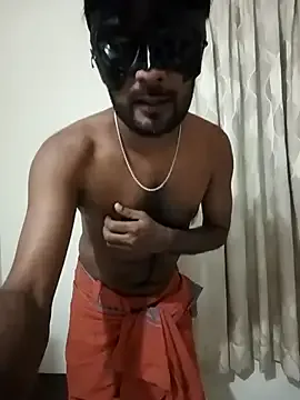 GouGou-111 – webcam model profile photo Image 8