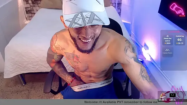  – webcam model profile photo Image 2
