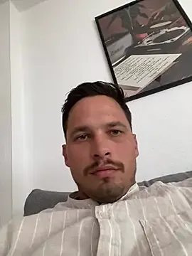 trainwithme – webcam model profile photo Image 3