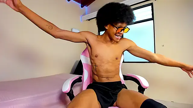 Megu_Melon – webcam model profile photo Image 5