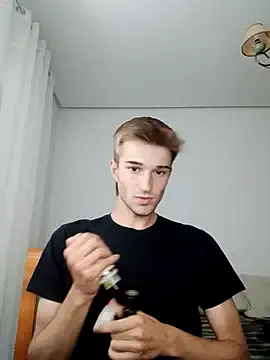 Family02 – webcam model profile photo Image 2