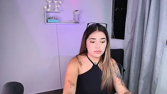 Karen_San_Miguel – webcam model profile photo Image 13