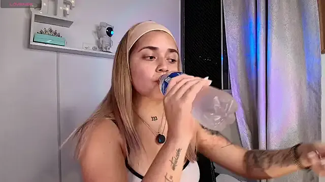 Karen_San_Miguel – webcam model profile photo Image 19