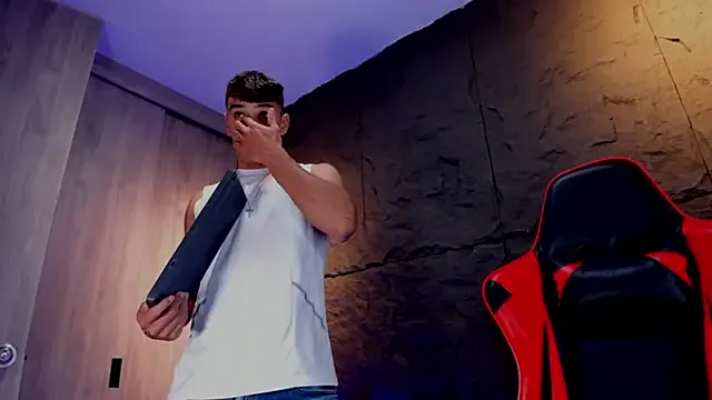 FragrantWind5 – webcam model profile photo Image 14