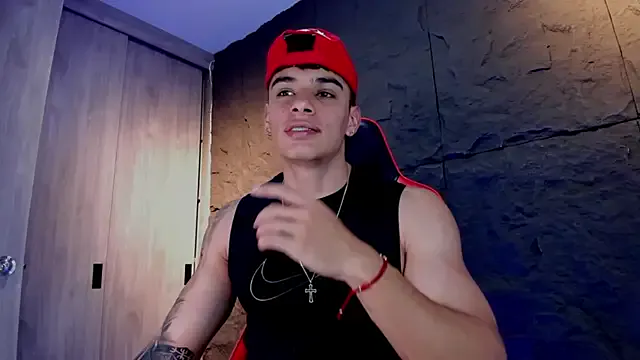 FragrantWind5 – webcam model profile photo Image 16