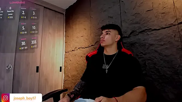 FragrantWind5 – webcam model profile photo Image 17