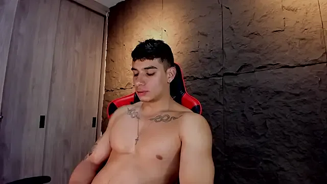 FragrantWind5 – webcam model profile photo Image 3