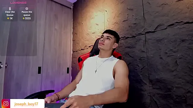 FragrantWind5 – webcam model profile photo Image 6