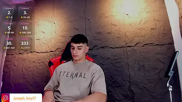 FragrantWind5 – webcam model profile photo Image 8