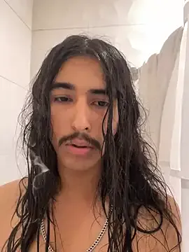 cutaboverest – webcam model profile photo Image 3