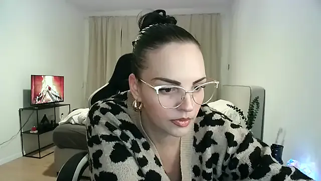 RollDolls – webcam model profile photo Image 17