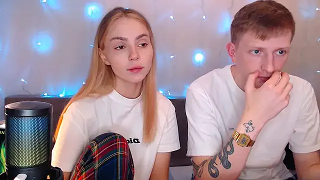 roouse – webcam model profile photo Image 16