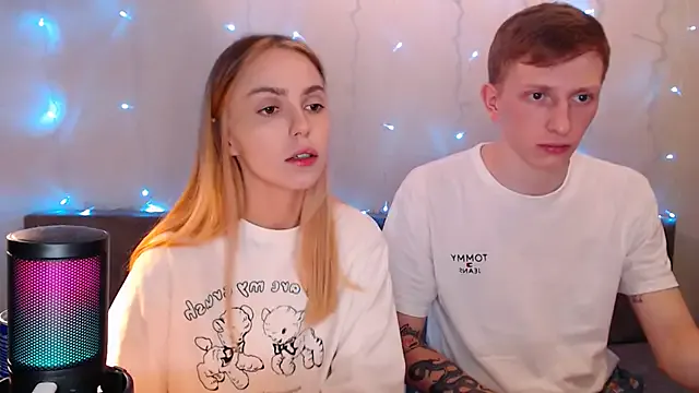 roouse – webcam model profile photo Image 18