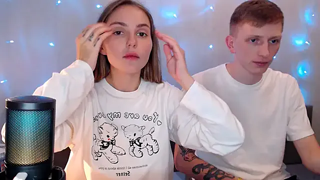 roouse – webcam model profile photo Image 5