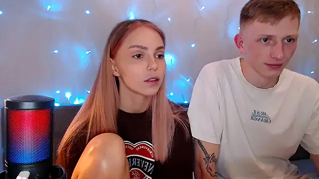 roouse – webcam model profile photo Image 9