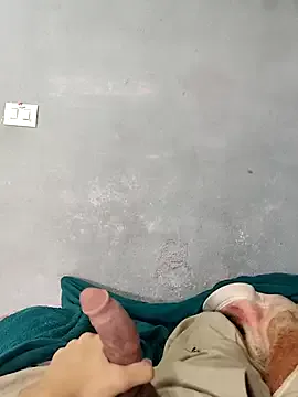 _Alicee_1 – webcam model profile photo Image 11