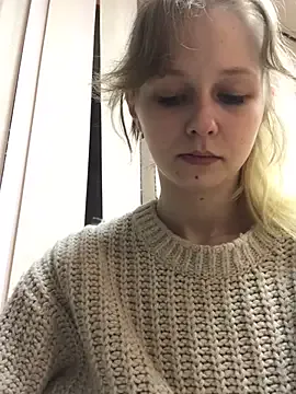 julie-bae Profile Image