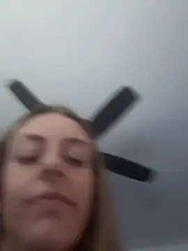  – webcam model profile photo Image 3