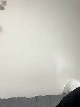  – webcam model profile photo Image 4