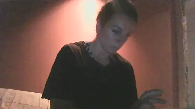 amrita2210 – webcam model profile photo Image 8