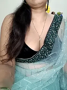 kaamuk_shweta Image 17
