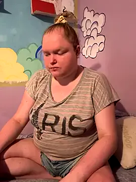 maataaan – webcam model profile photo Image 14