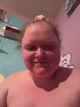 maataaan – webcam model profile photo Image 8