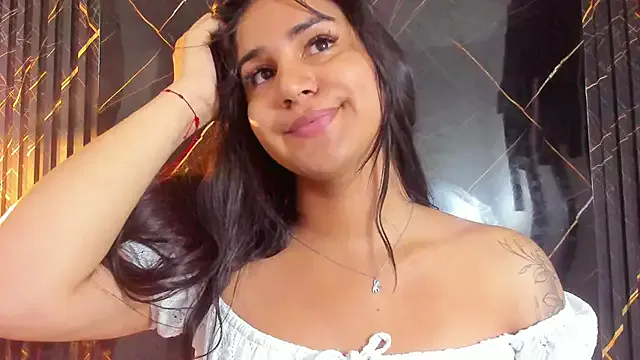  – webcam model profile photo Image 12