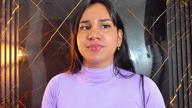  – webcam model profile photo Image 14