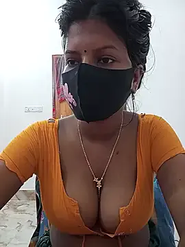 NANA_7 – webcam model profile photo Image 2