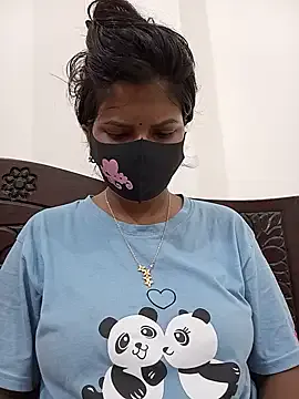 NANA_7 – webcam model profile photo Image 4