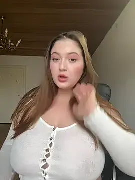 Cum_girlss – webcam model profile photo Image 6