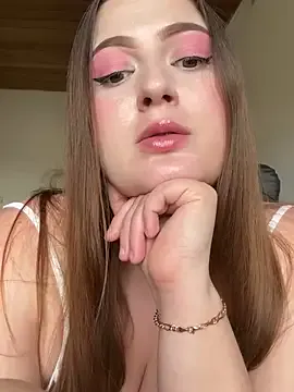 Cum_girlss – webcam model profile photo Image 9