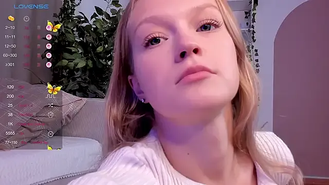 BelleSummer – webcam model profile photo Image 12