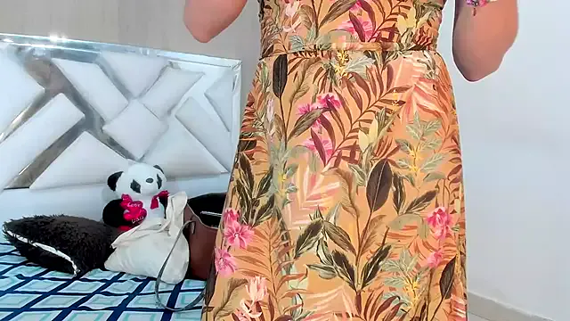 Yui-Ch – webcam model profile photo Image 16